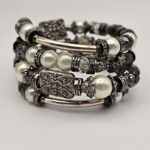 Elegant Silver and White Beaded Bracelet